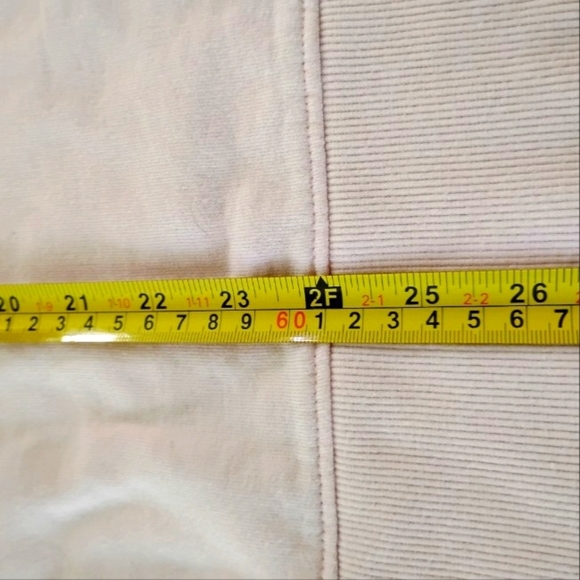 Rose Of Mercy | Pink Crew Neck Sweatshirt with Wolf Design | Size Medium - Picture 10 of 10